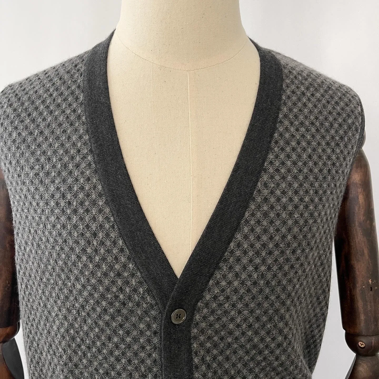 FERU Cashmere Silk Vest