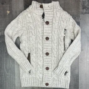 Lagora - cable knit sweater