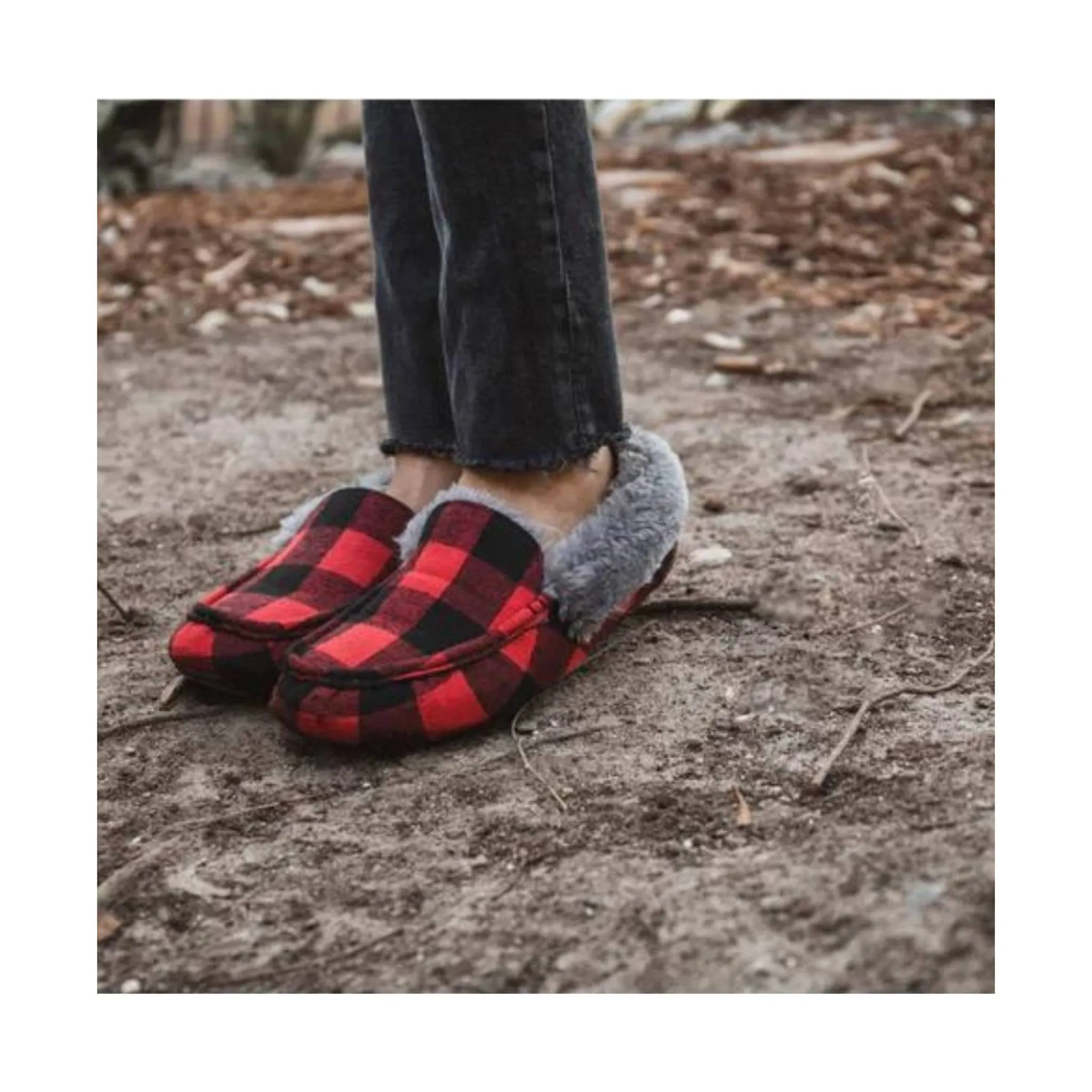 Lamo Women's Aussie Moc Slipper - Red Plaid