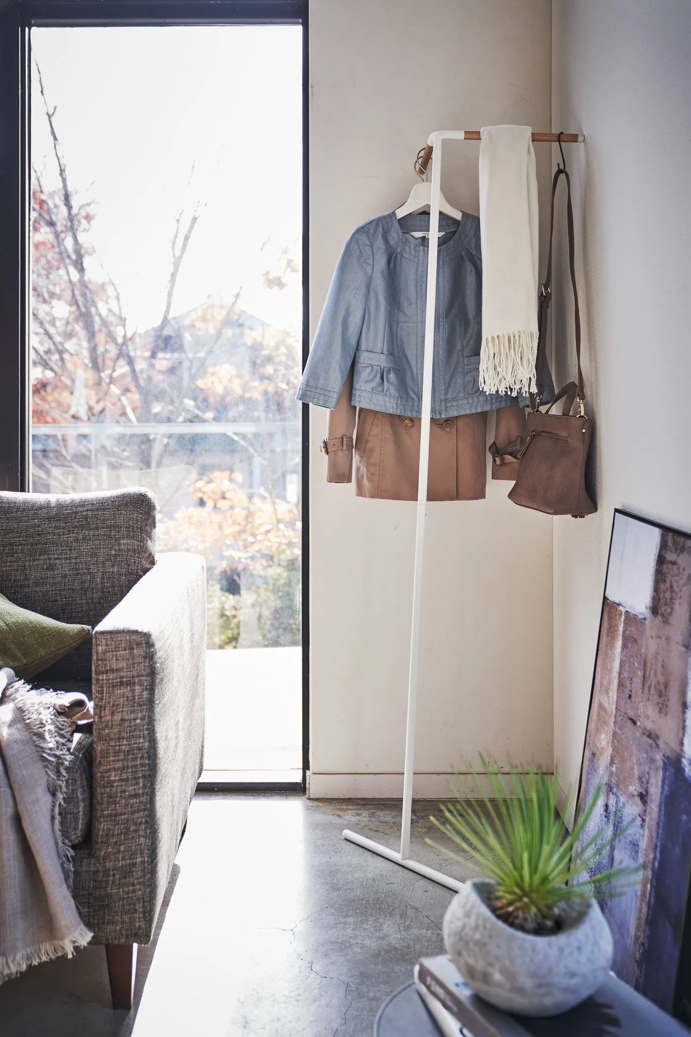 Leaning Corner Coat Rack