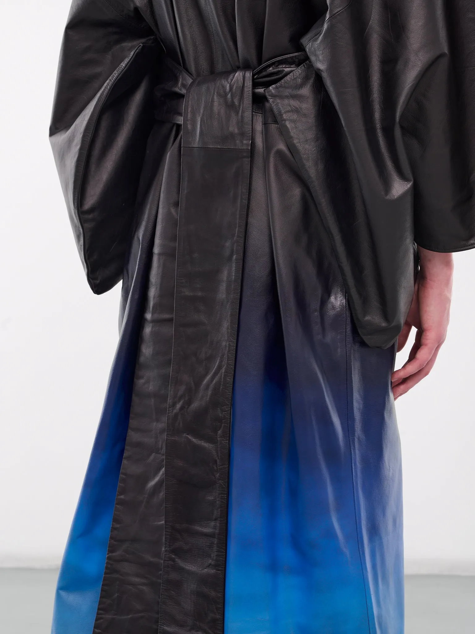 Leather Gradient Kimono (AJC2400-BLACK-BLUE)