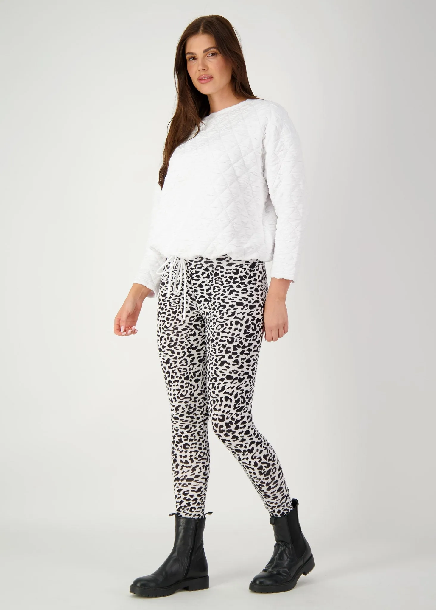 Sacha Oversized Quilted Bamboo Sweater - White