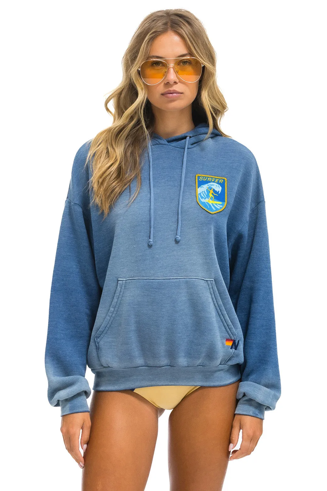 SURFER WAVE PATCH  PULLOVER RELAXED HOODIE - FADED WATER