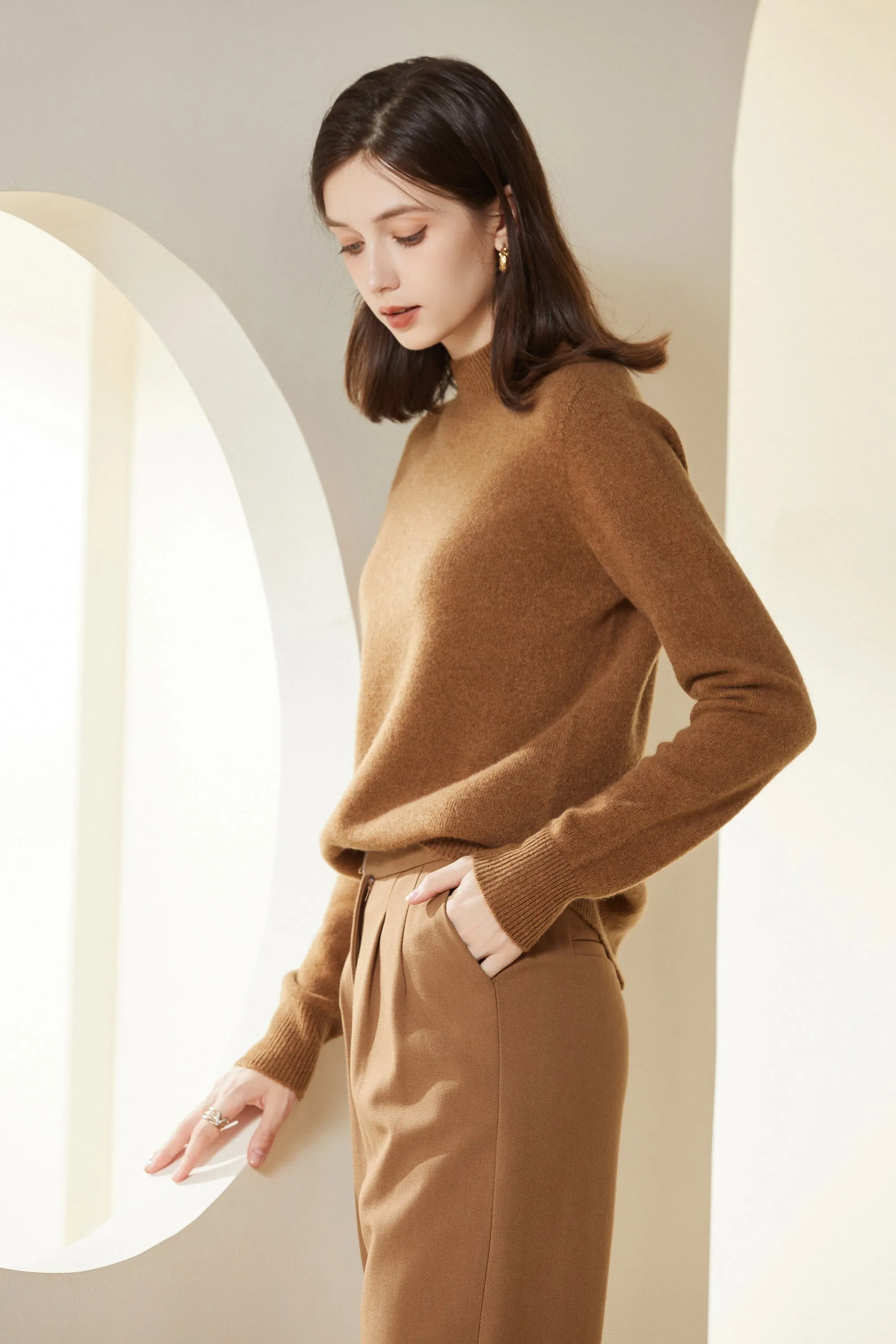 Sylphide | Leone Camel Round-Neck Sweater