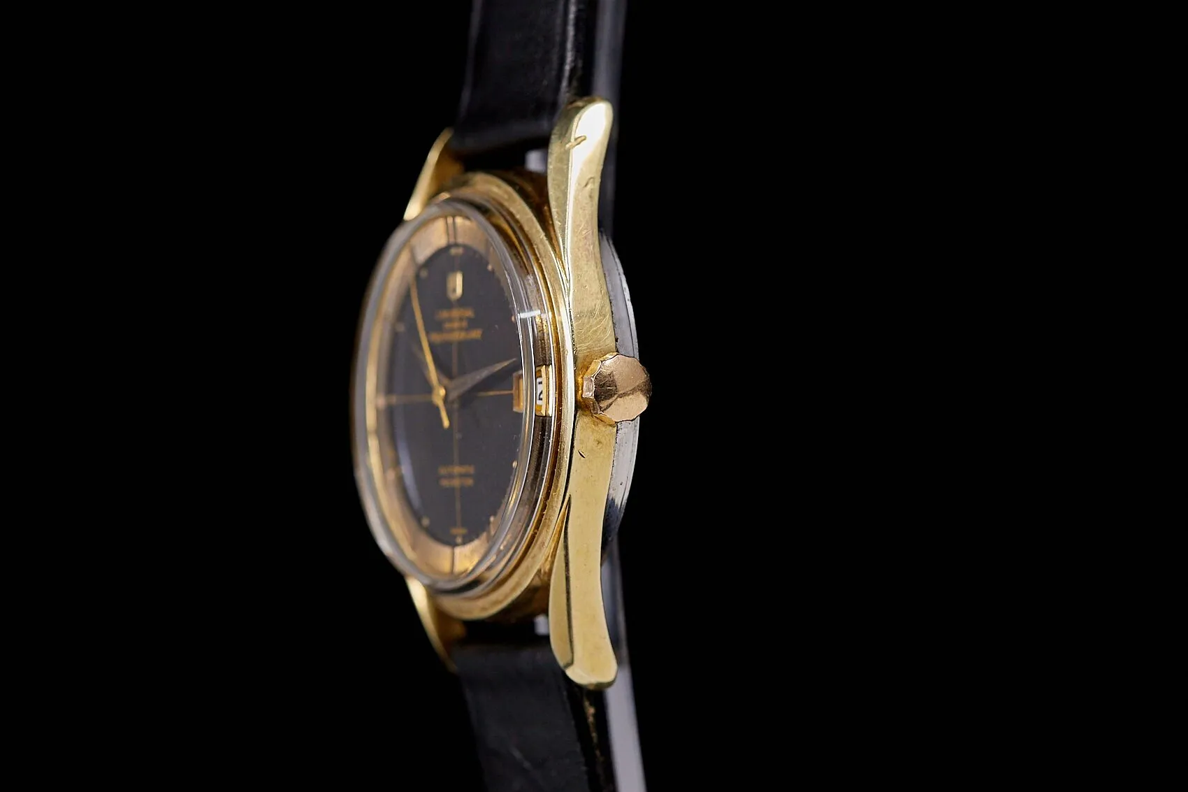 Universal Geneve Polerouter Date Gold Cap