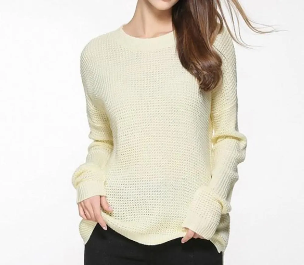 Womens Relaxed Fit Round Neck Sweater